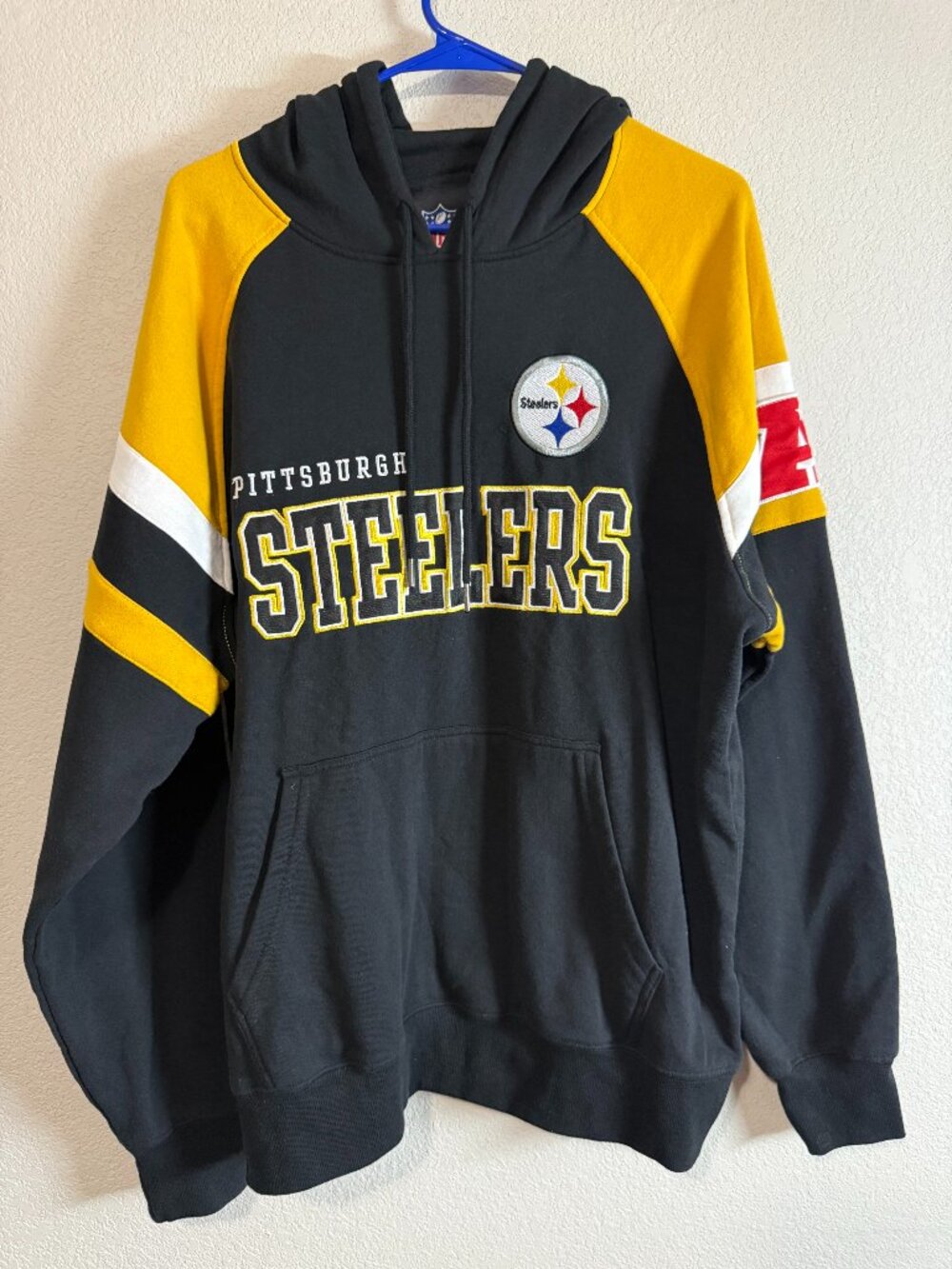 NFL Pittsburgh Steelers Embroidered Patch Pullover Hoodie Black Gold Size XL